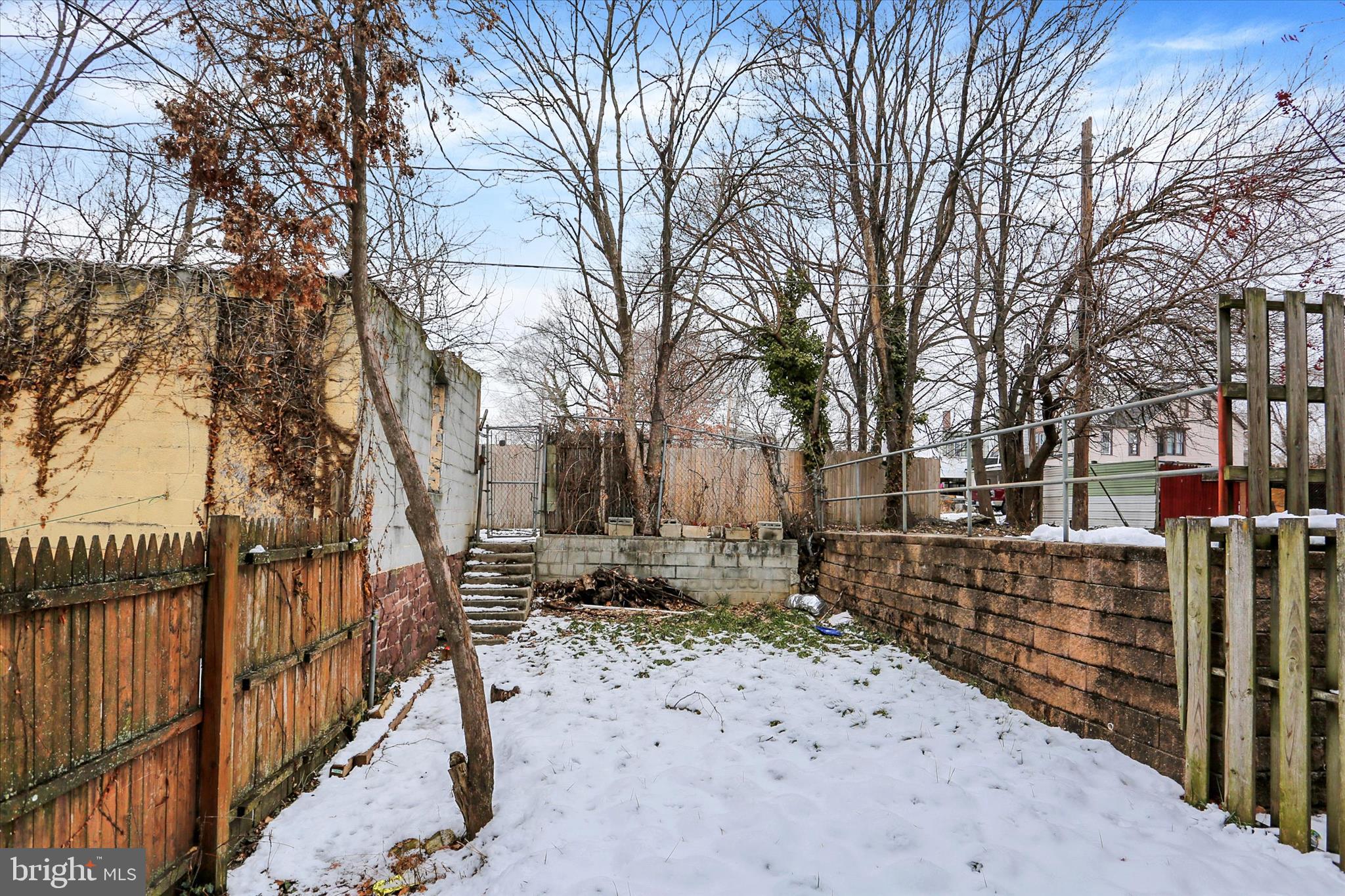 ALLISON HILL - Commercial Sale