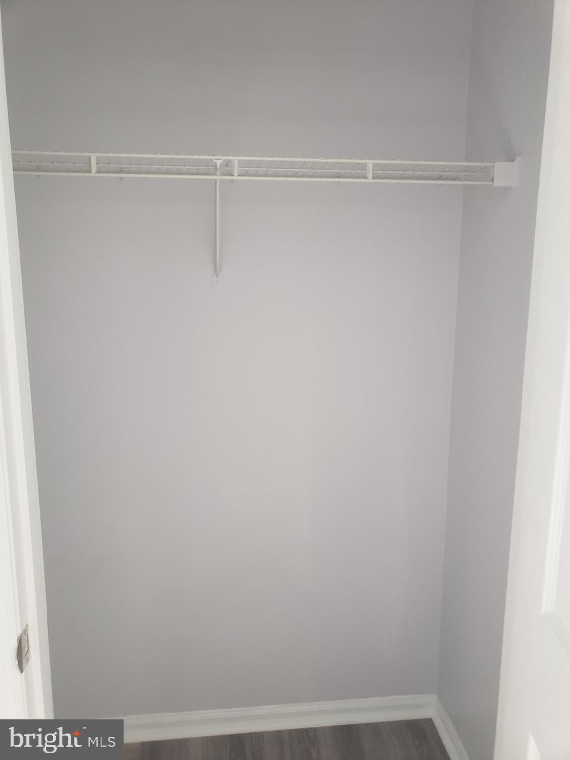 SENECA KNOLLS CODM - Residential Lease