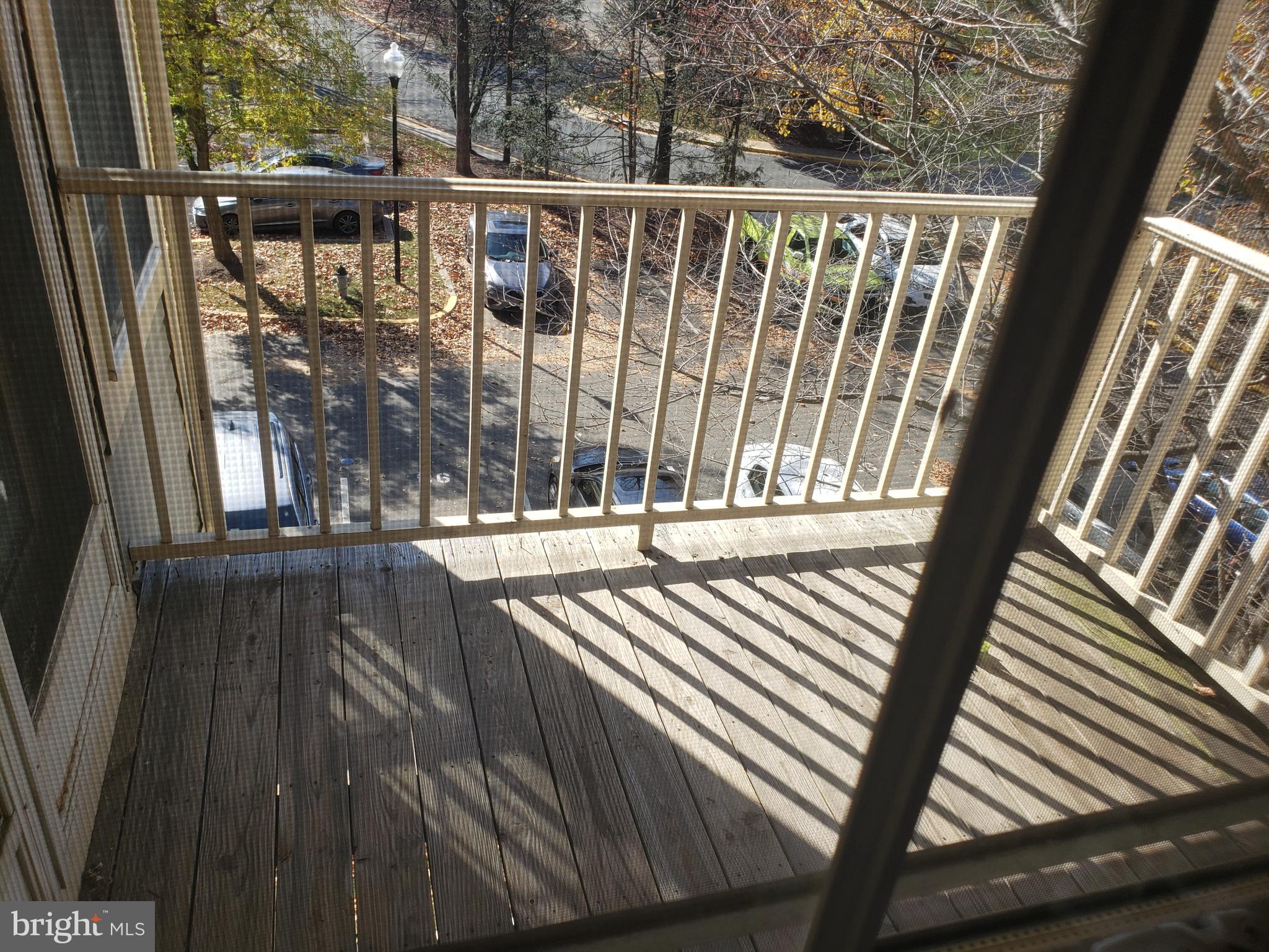 SENECA KNOLLS CODM - Residential Lease