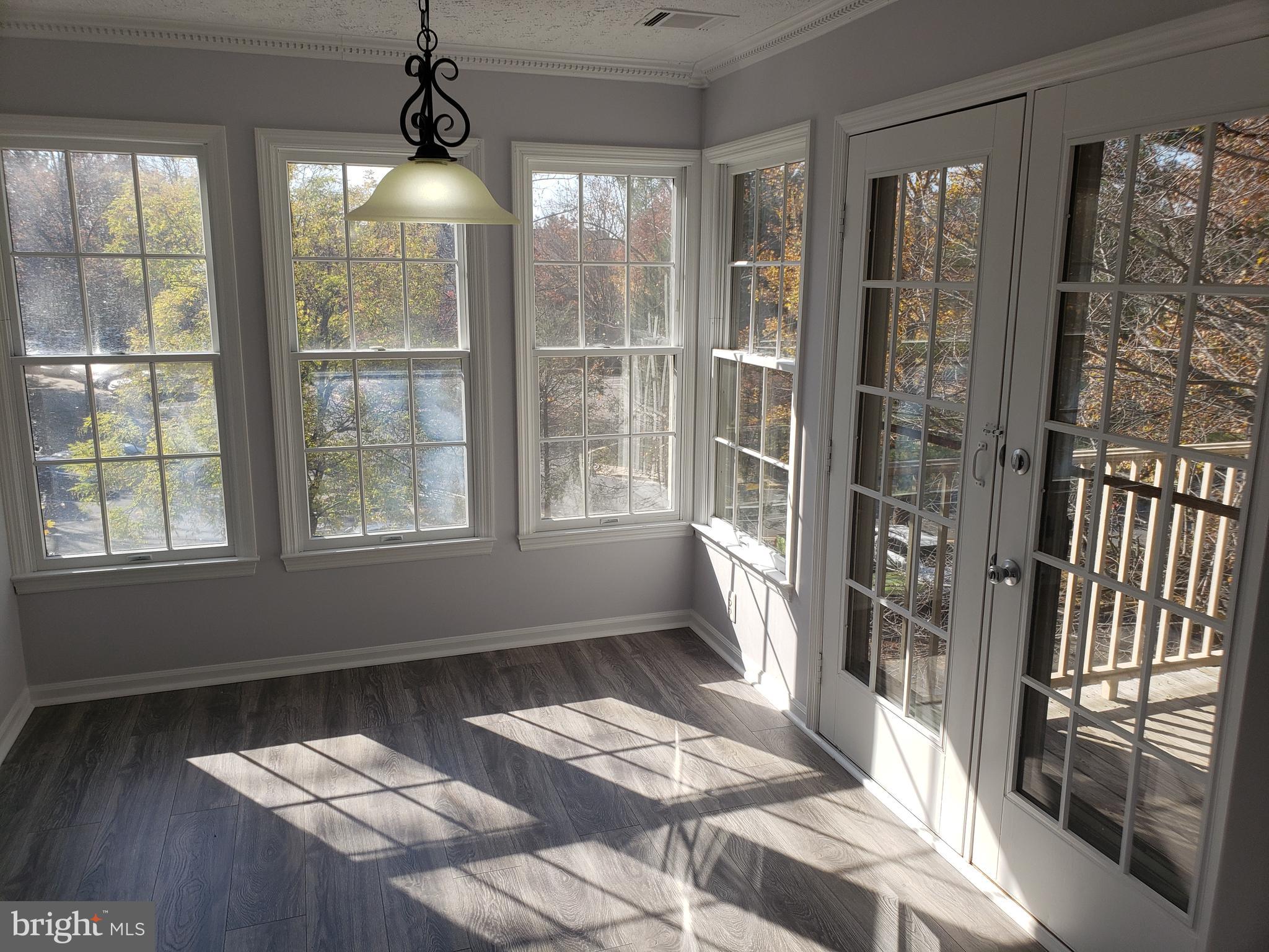 SENECA KNOLLS CODM - Residential Lease