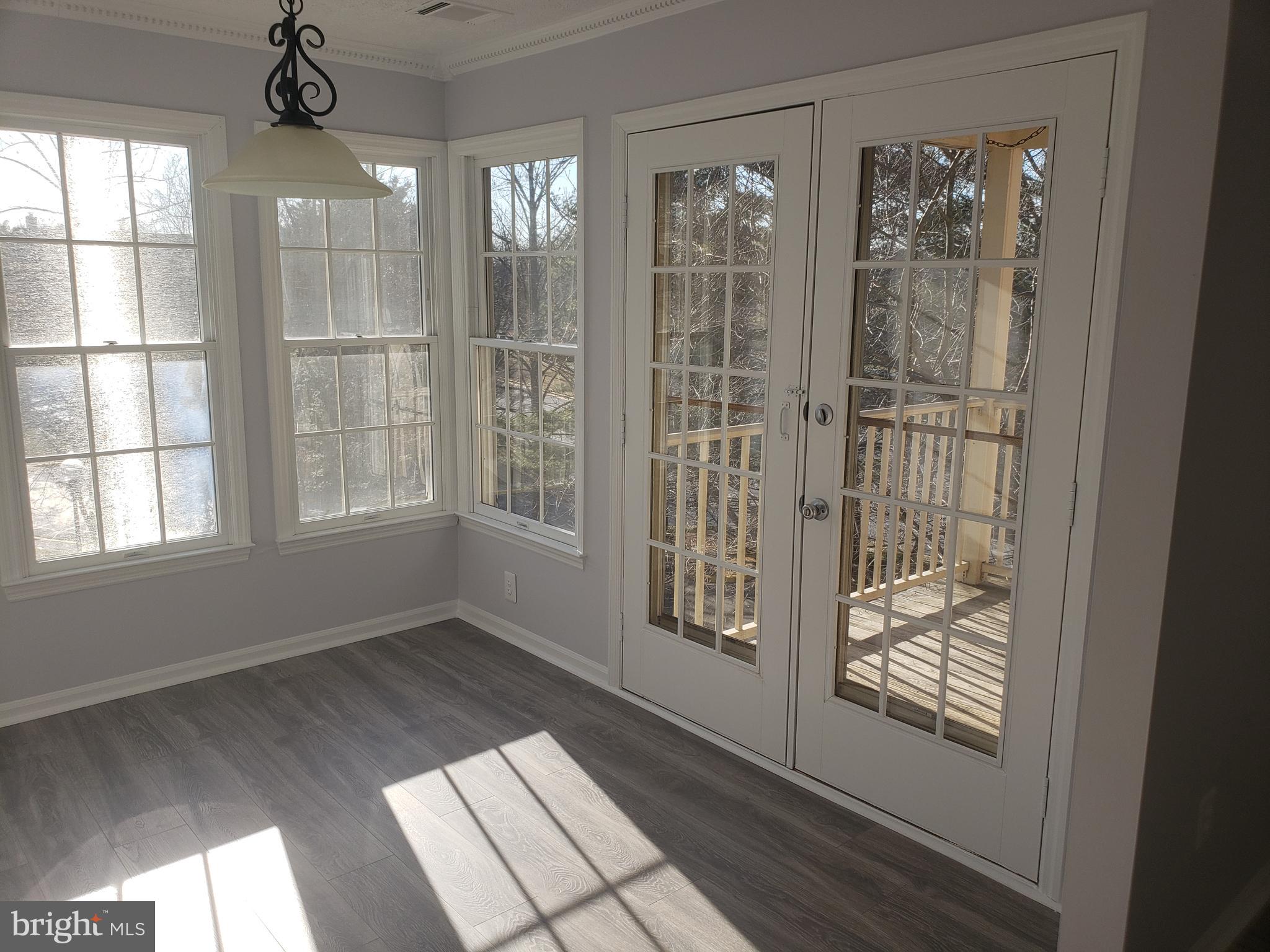 SENECA KNOLLS CODM - Residential Lease