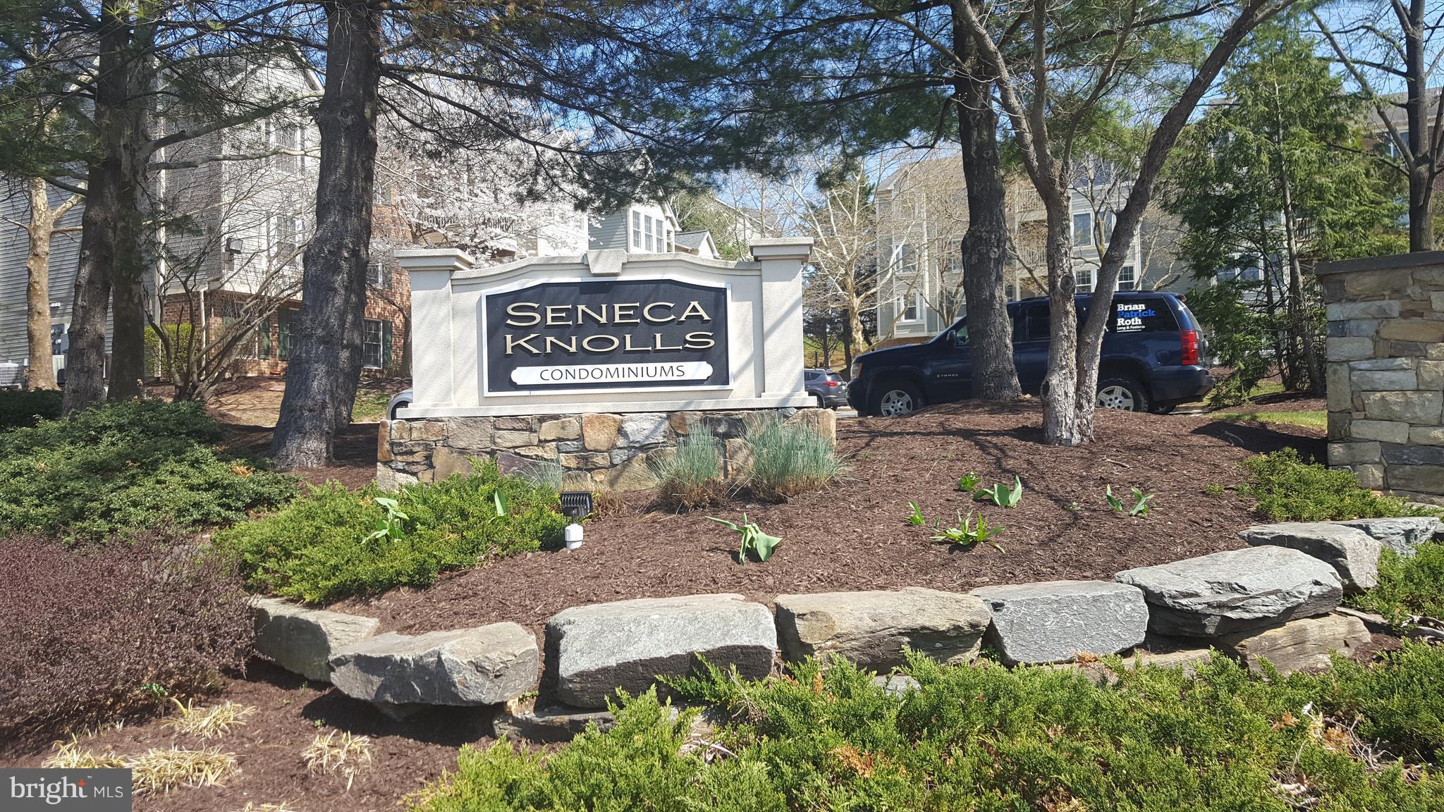 SENECA KNOLLS CODM - Residential Lease