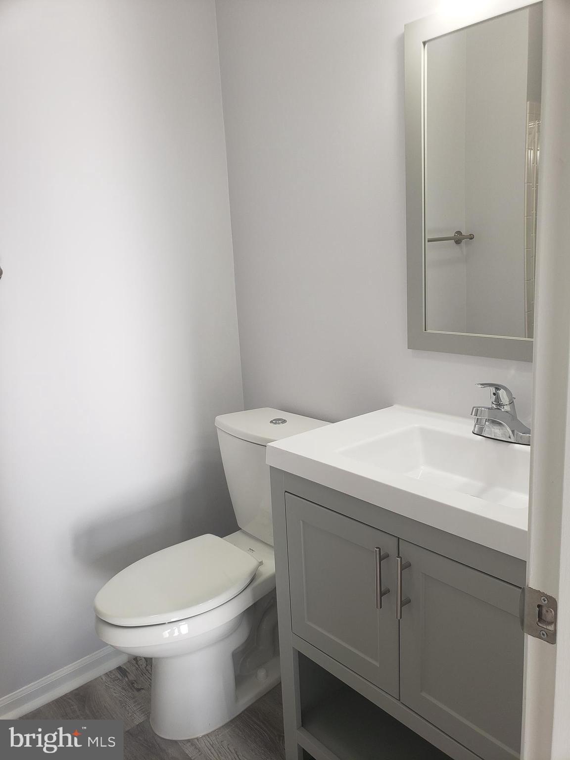 SENECA KNOLLS CODM - Residential Lease