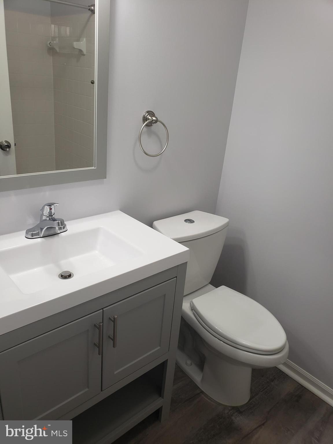 SENECA KNOLLS CODM - Residential Lease