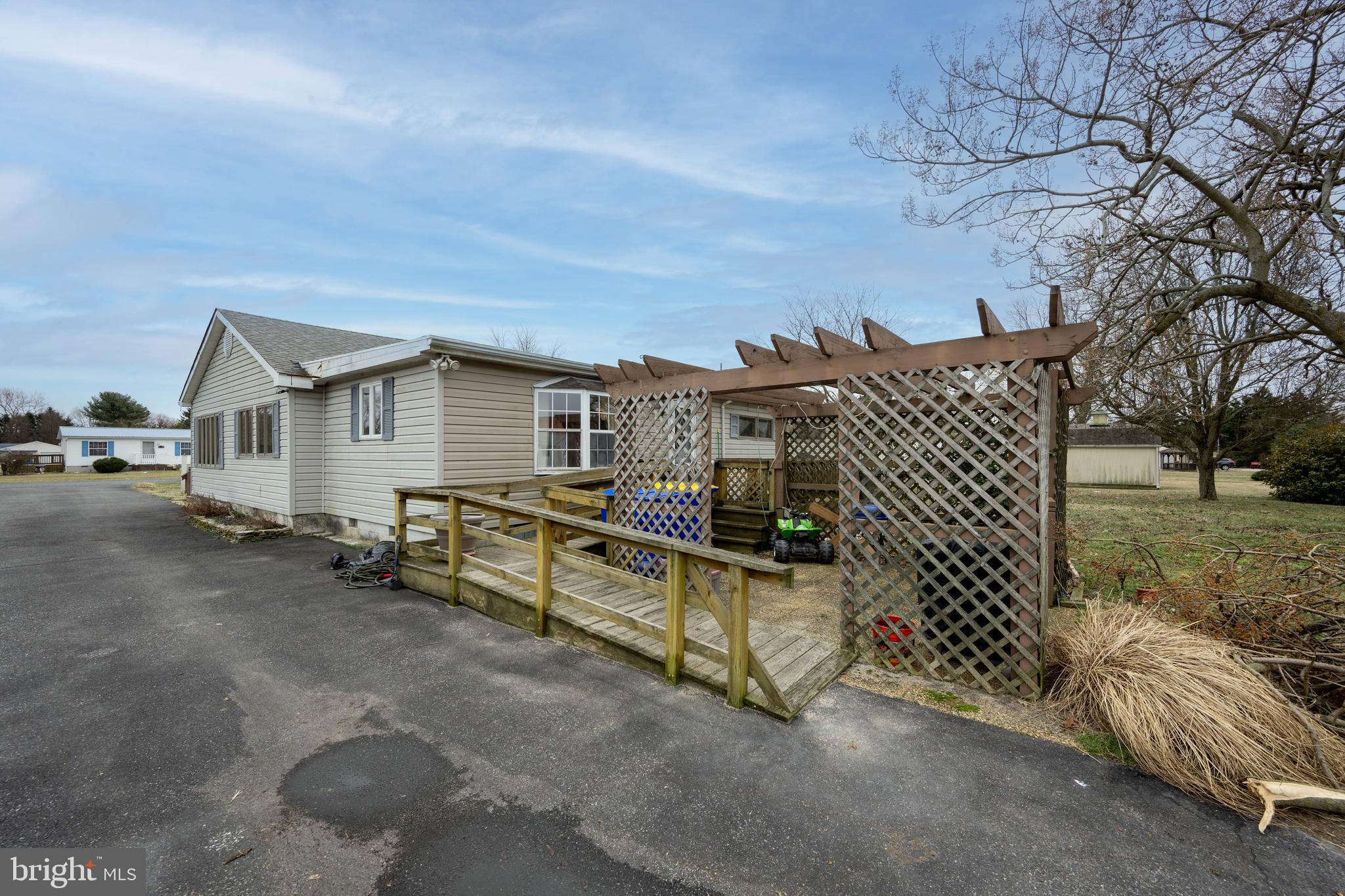 RIVER BREEZE - Residential