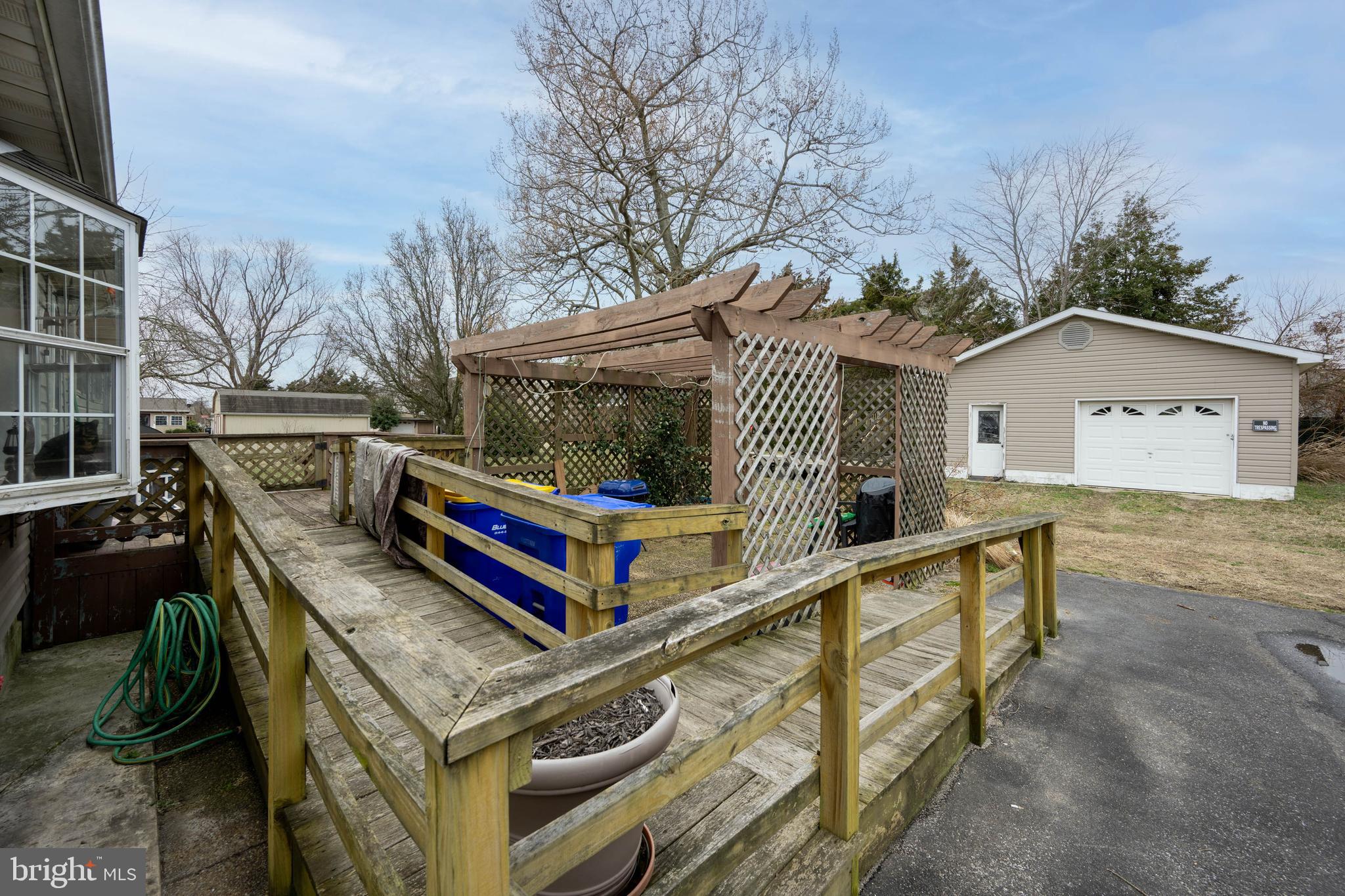 RIVER BREEZE - Residential