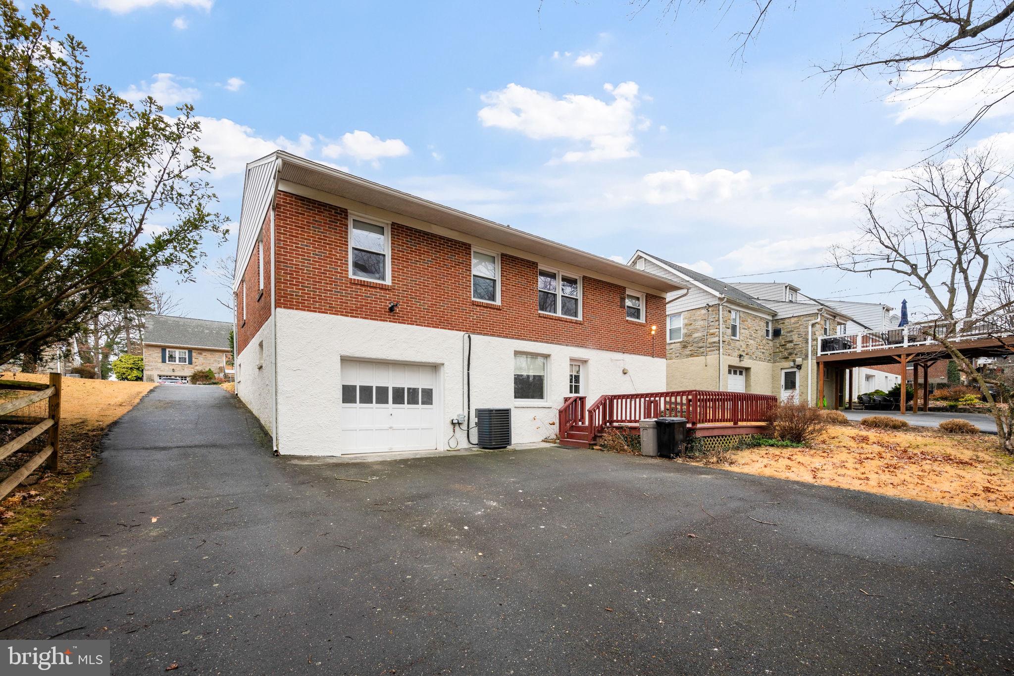 BRIDLEWOOD - Residential