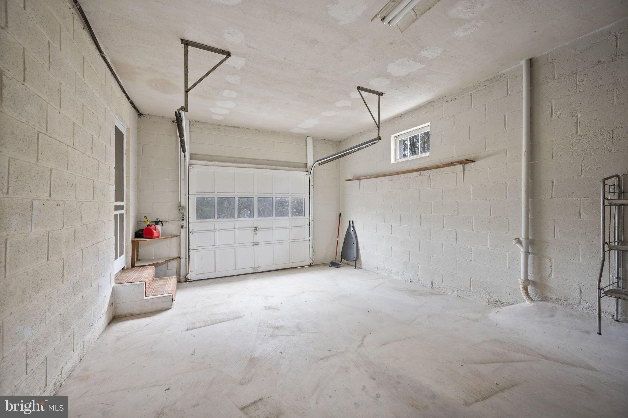 BRIDLEWOOD - Residential