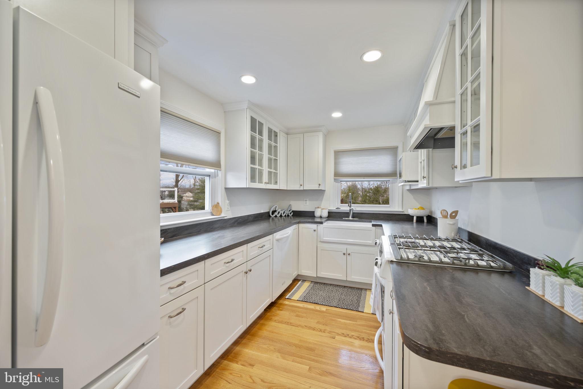 BRIDLEWOOD - Residential