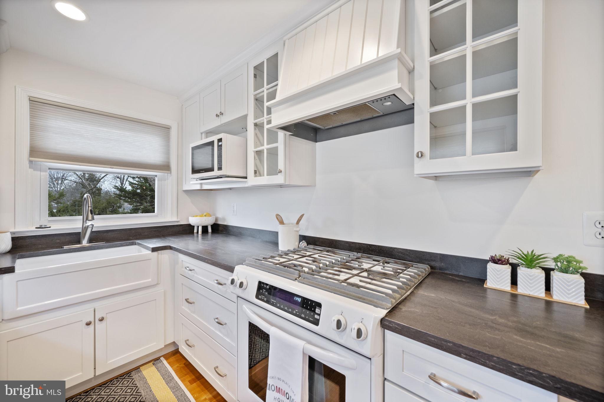 BRIDLEWOOD - Residential