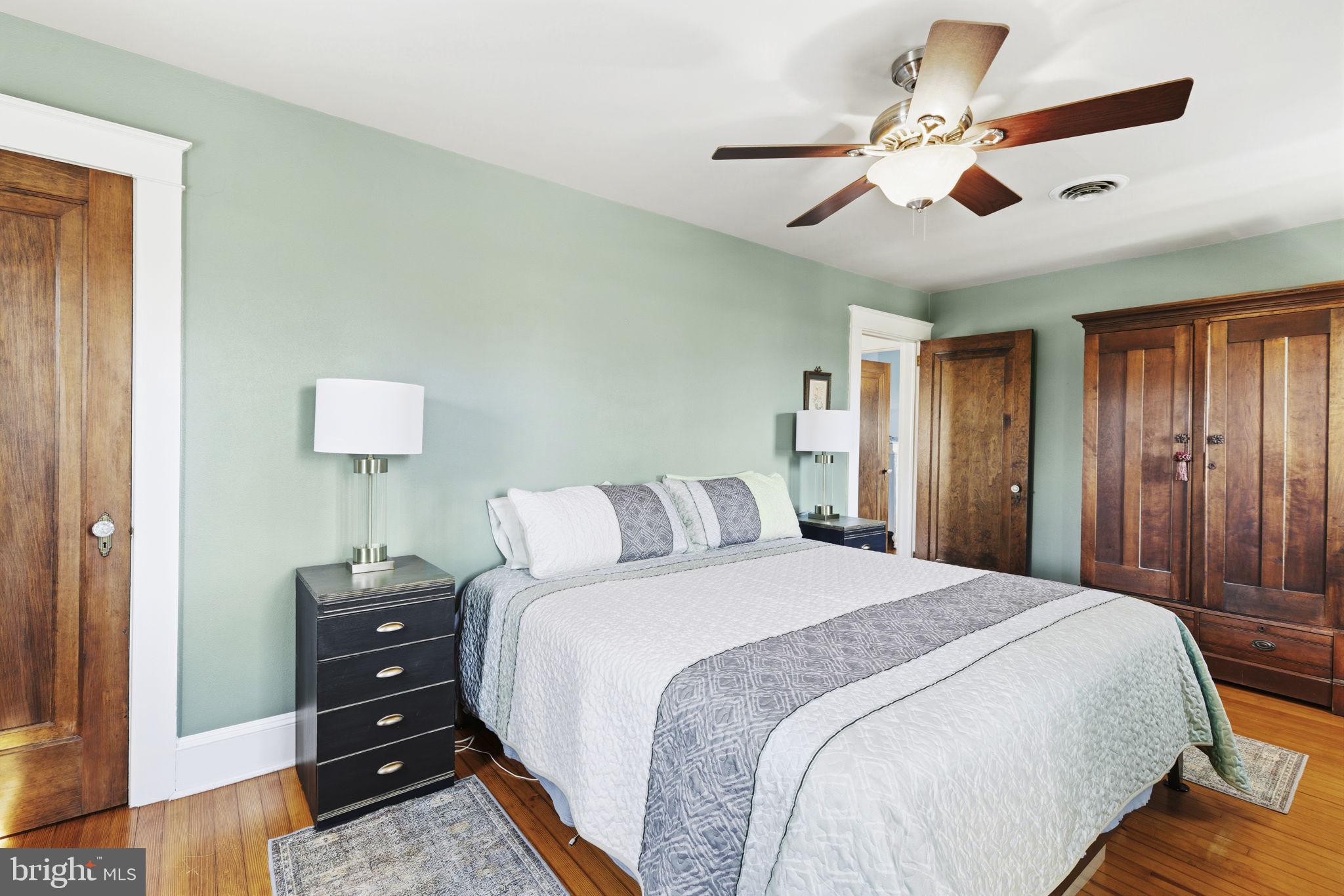 BLOOMSBURY PARK - Residential