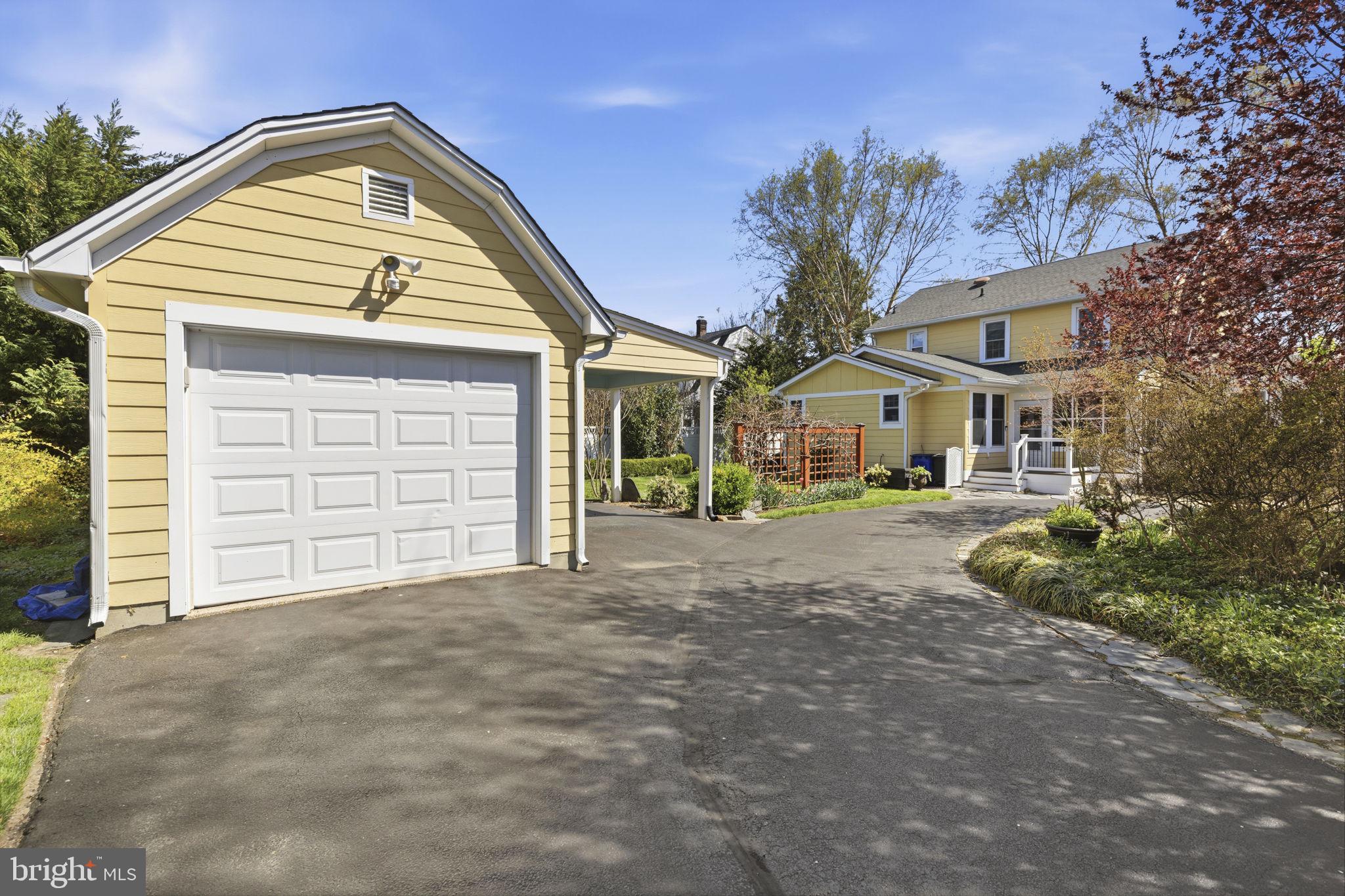 BLOOMSBURY PARK - Residential