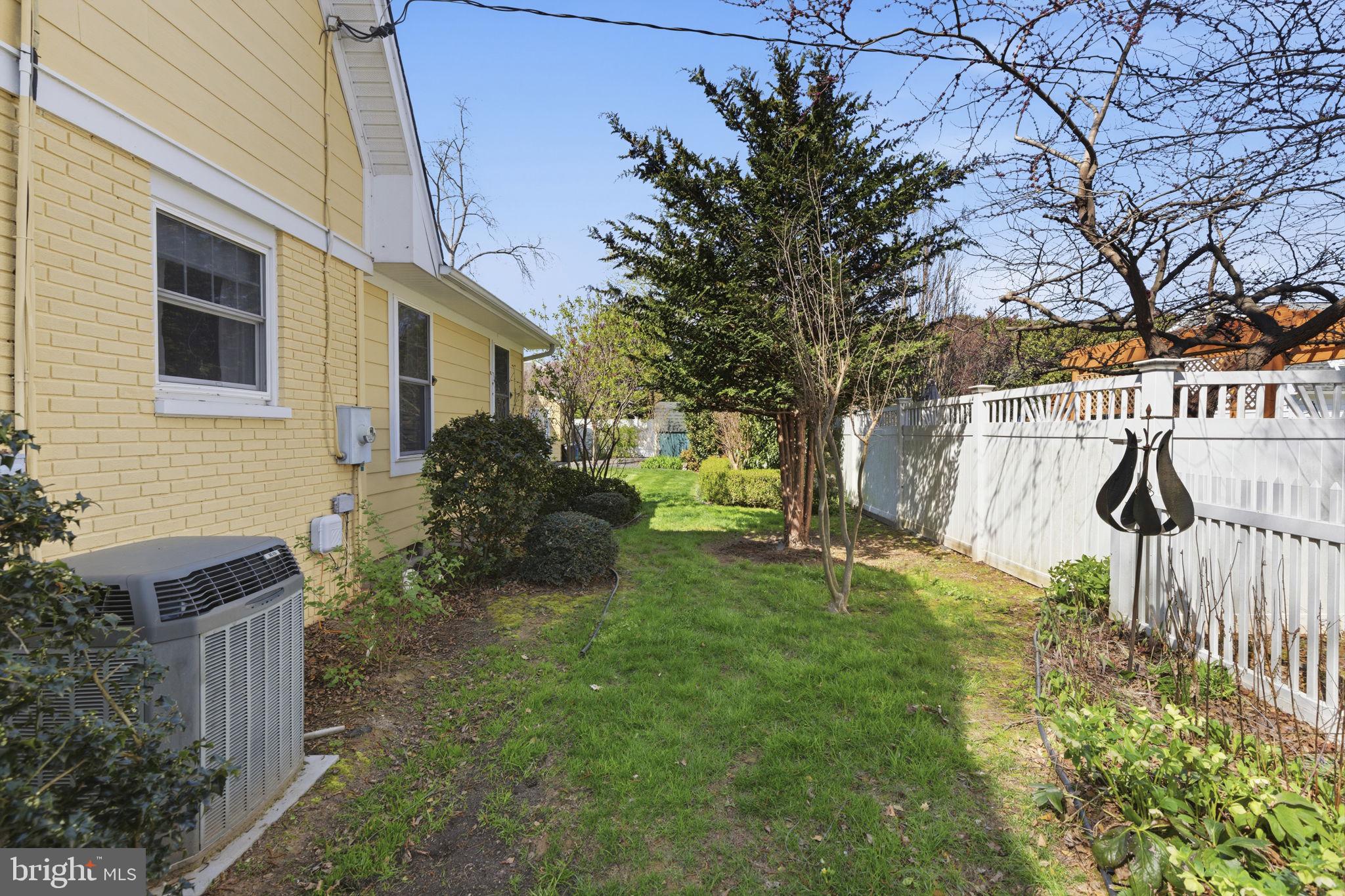 BLOOMSBURY PARK - Residential