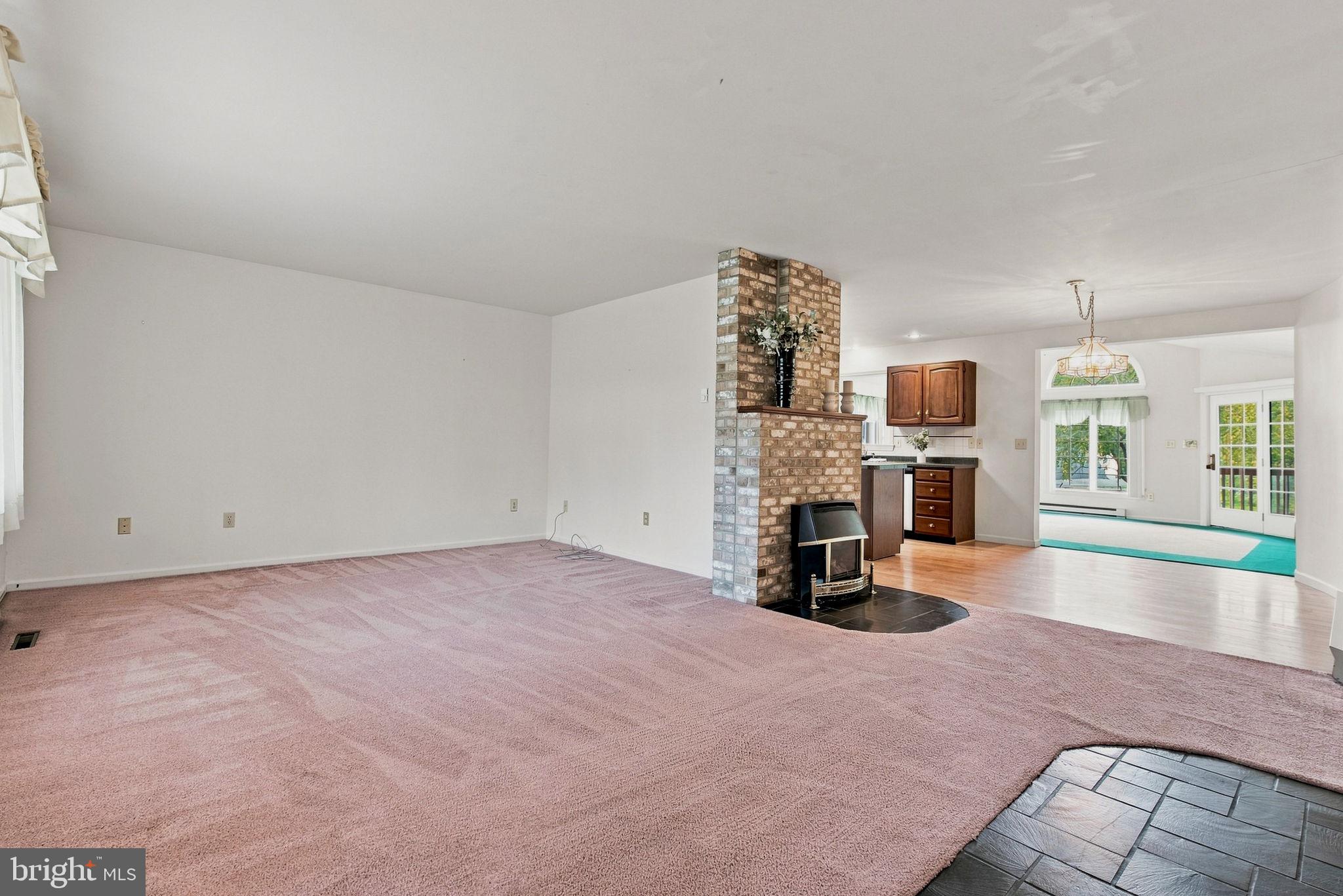 316 HILLTOP DRIVE