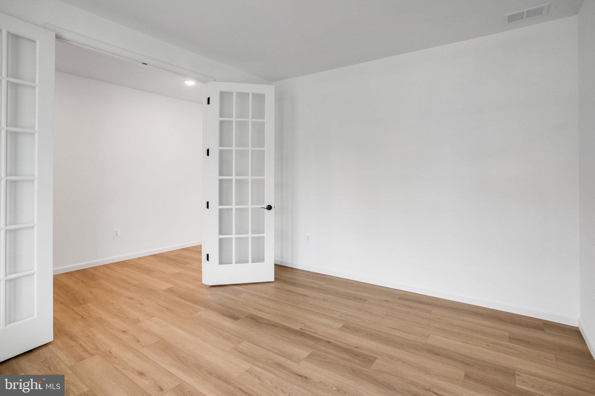 THE GREENS - Residential