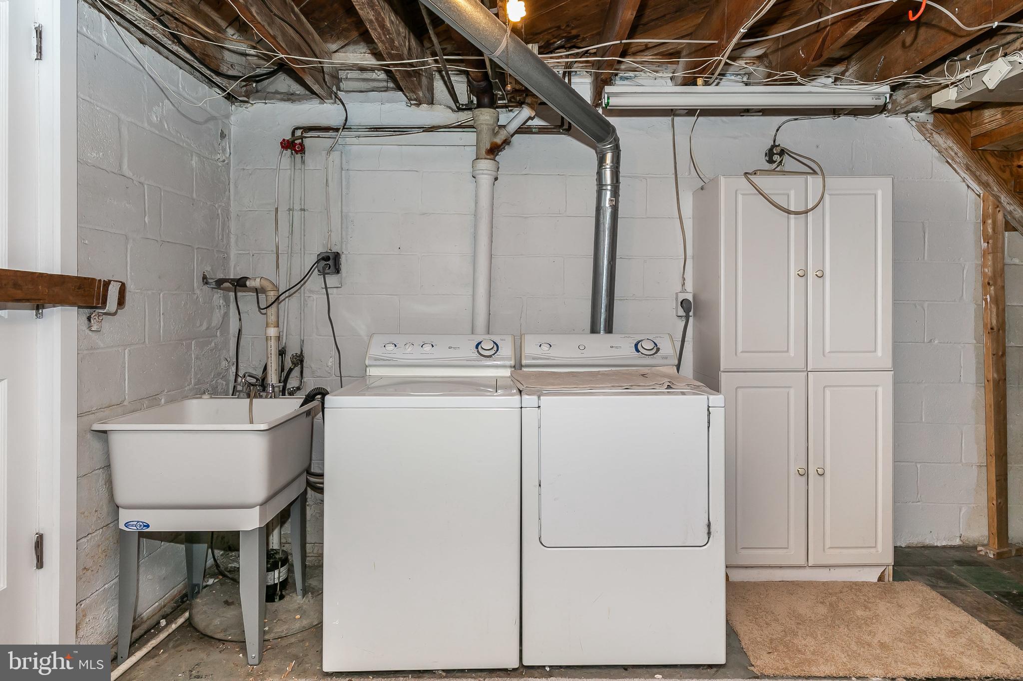 MIDDLESEX - Residential Lease