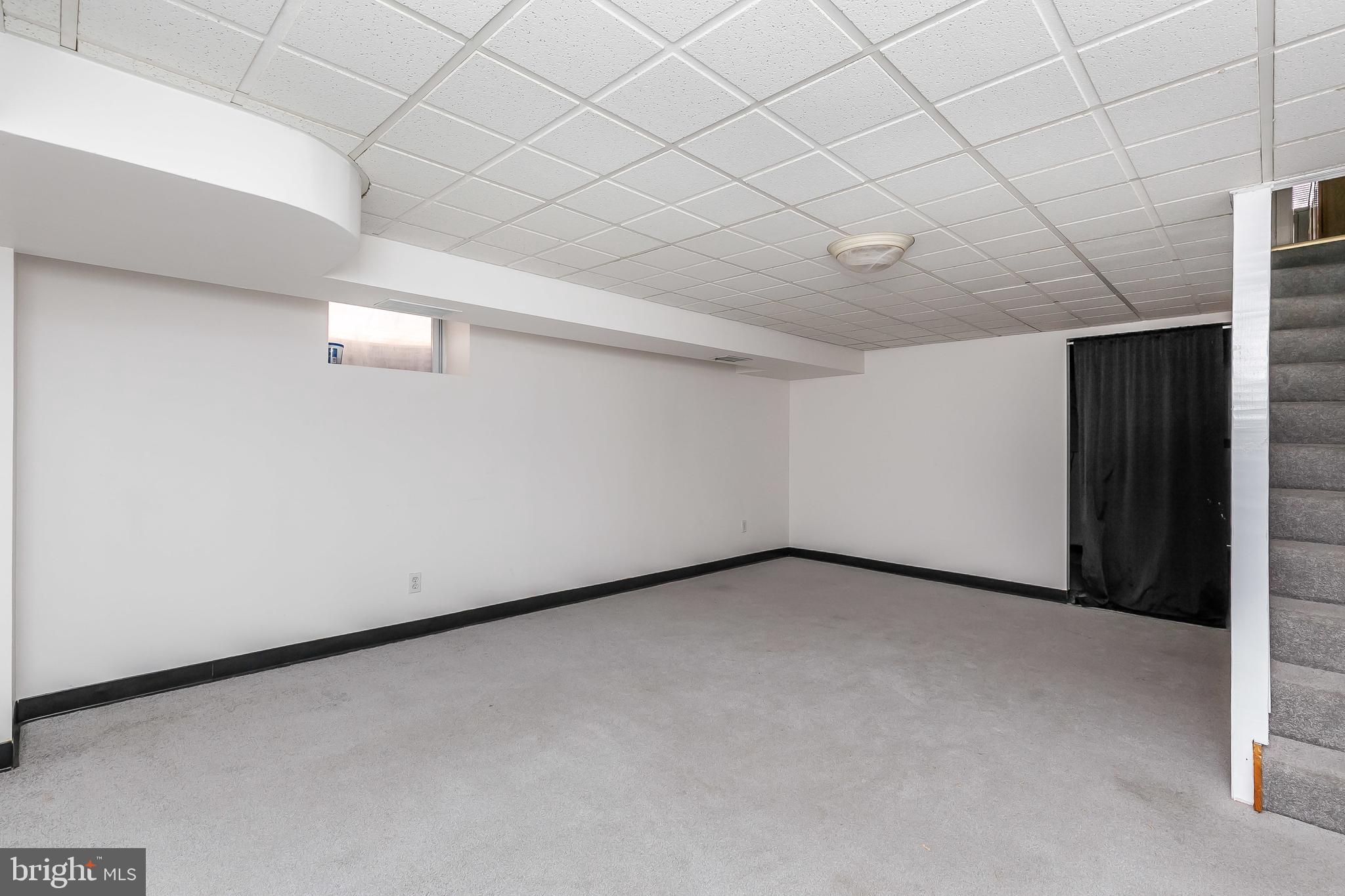 MIDDLESEX - Residential Lease