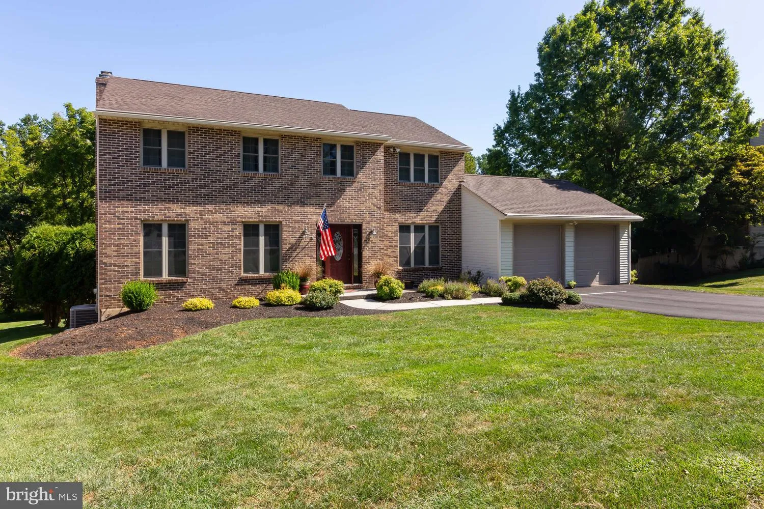 16 Hayloft Circle, Wilmington, DE 19808
