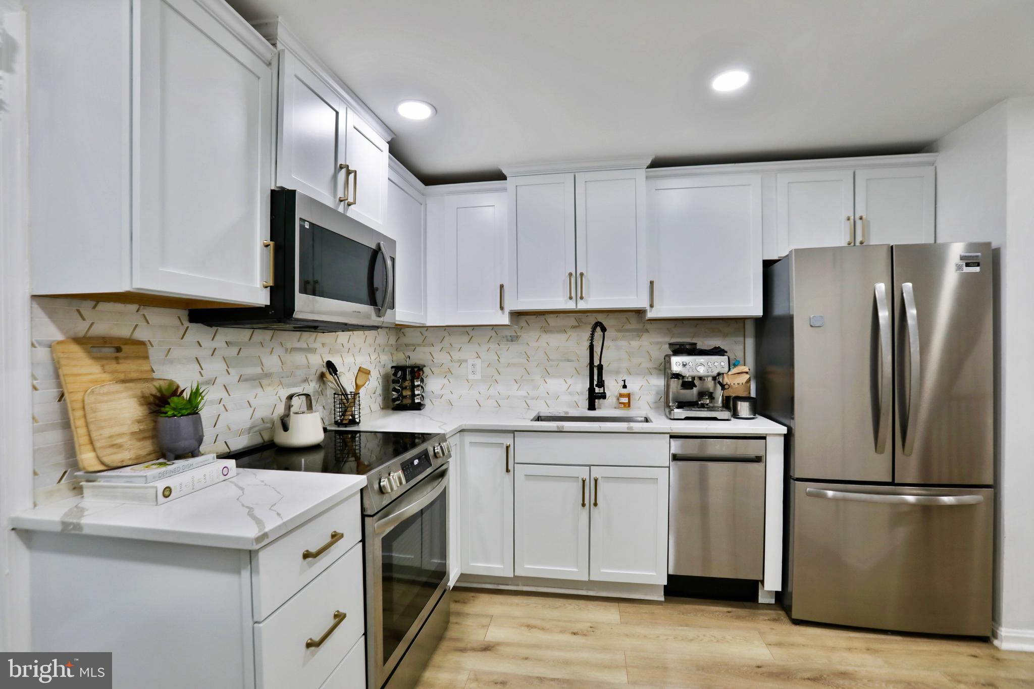2180 WHISPERWOOD GLEN LANE