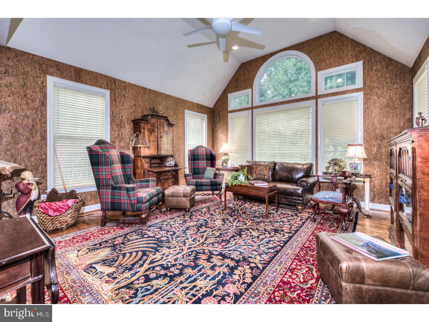 WHITEGATE - Residential