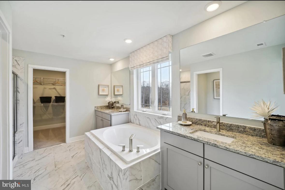 SAINT CHARLES - Residential