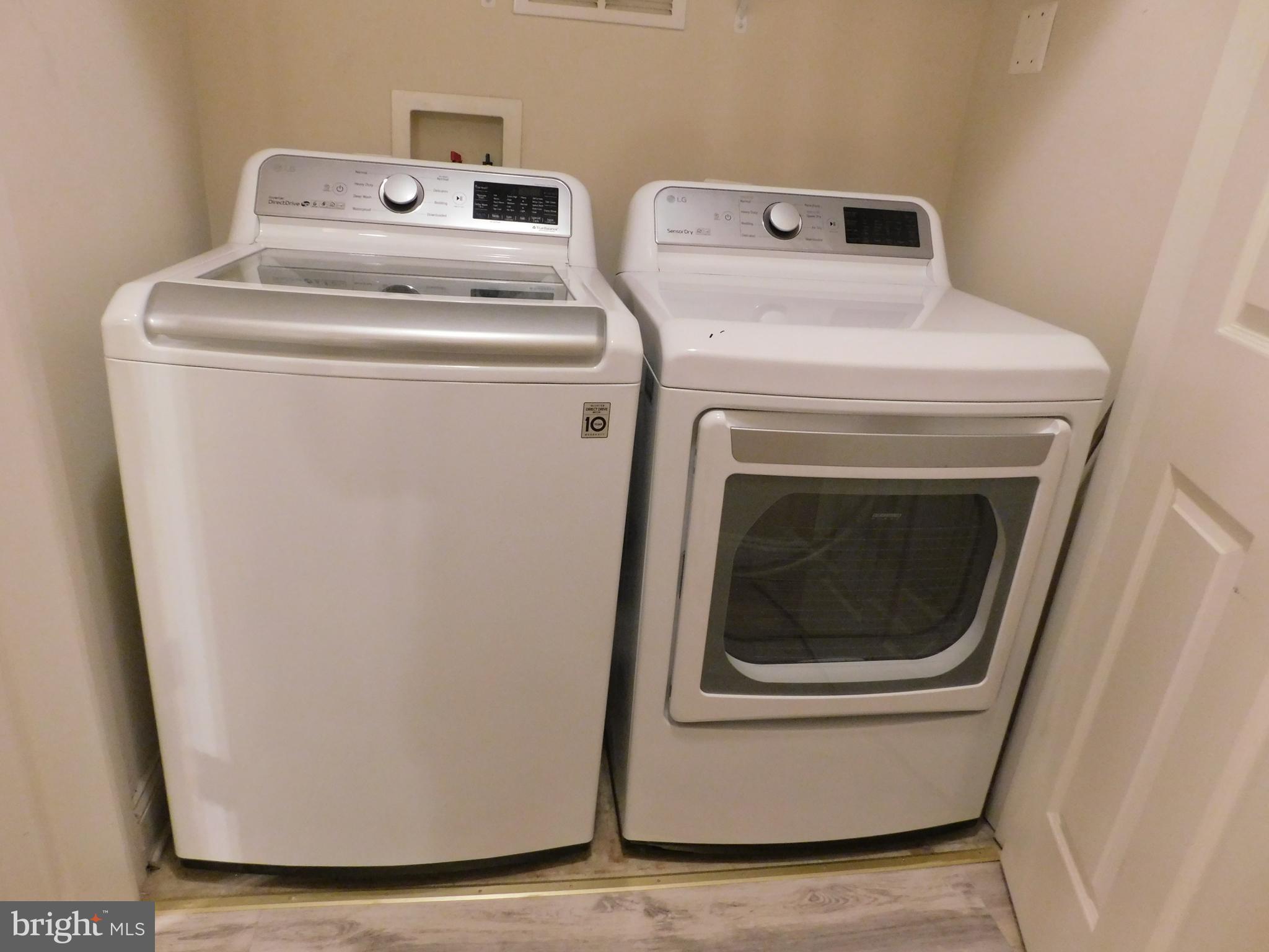 EMERALD HILLS - Residential