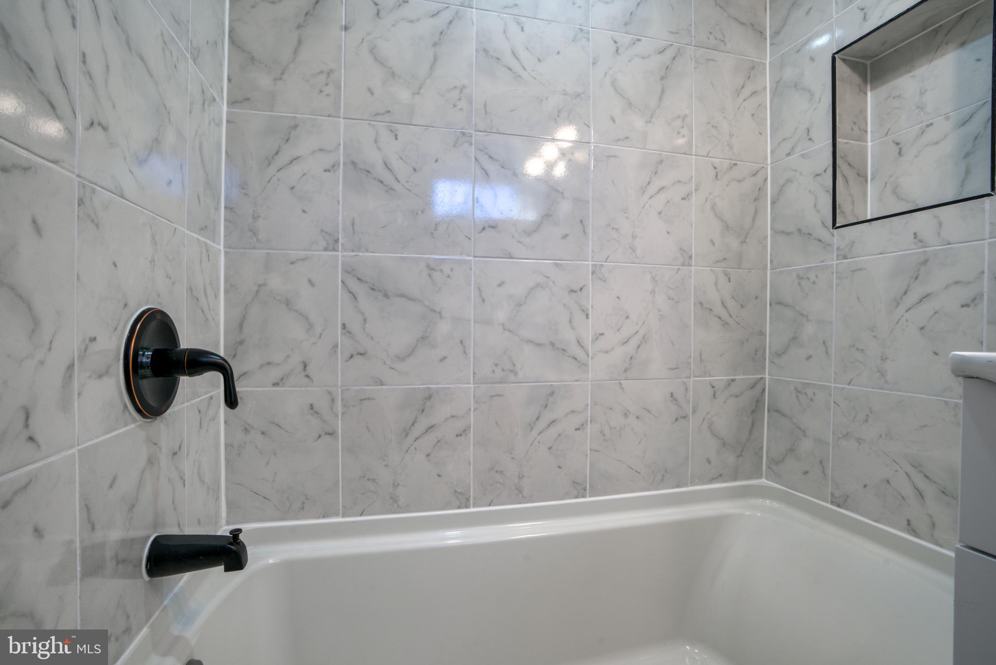 NORTHWOOD - Residential