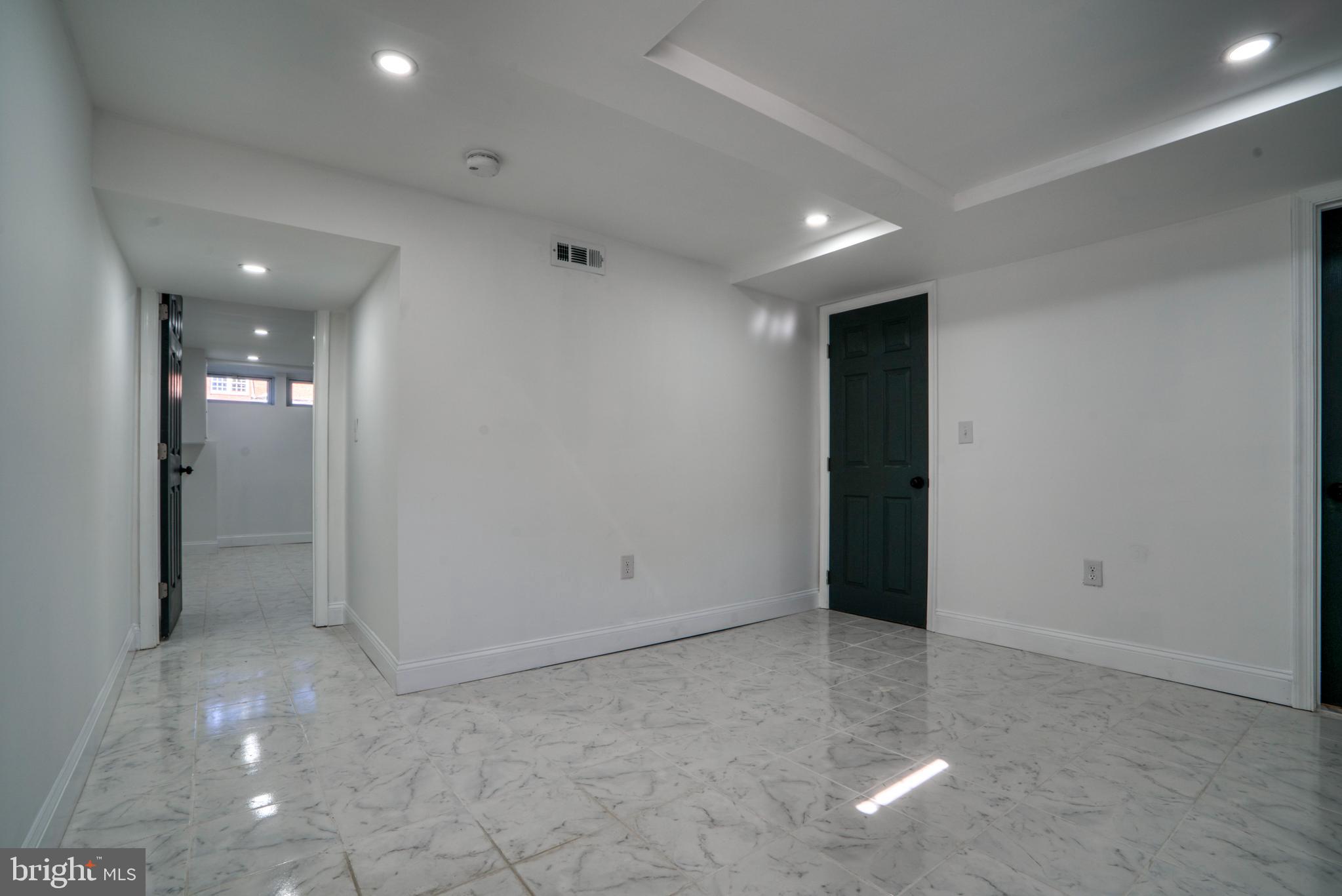 NORTHWOOD - Residential