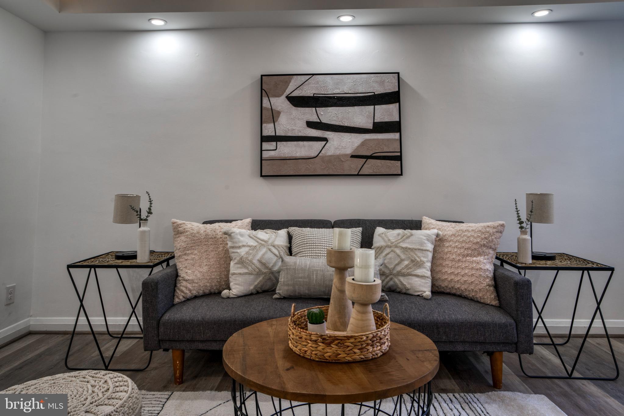 NORTHWOOD - Residential