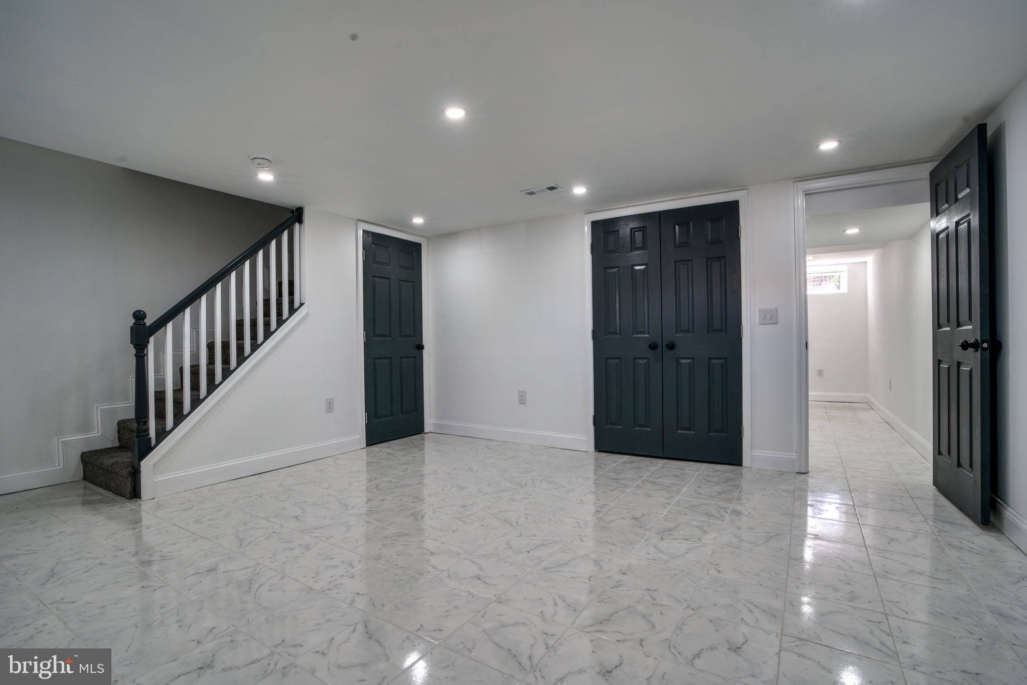 NORTHWOOD - Residential