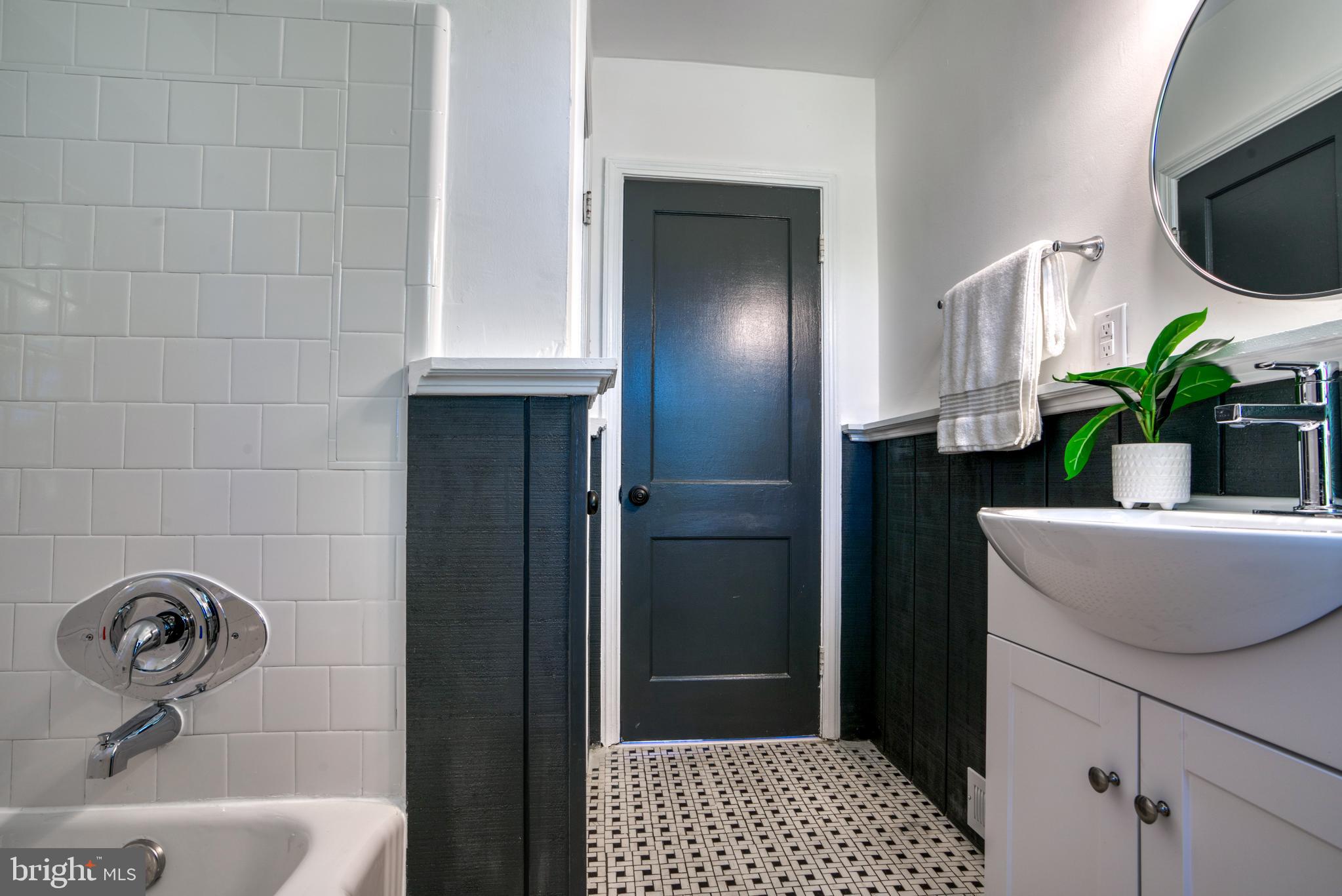 NORTHWOOD - Residential