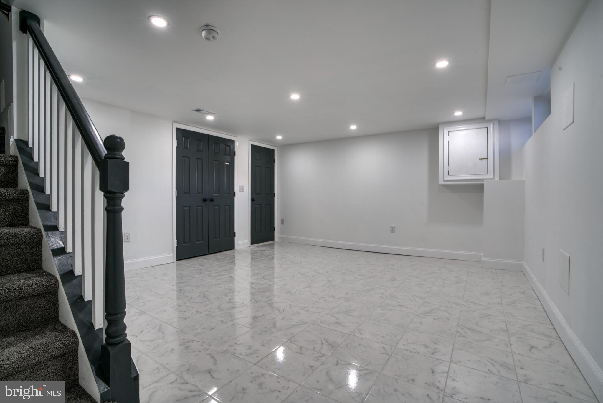 NORTHWOOD - Residential