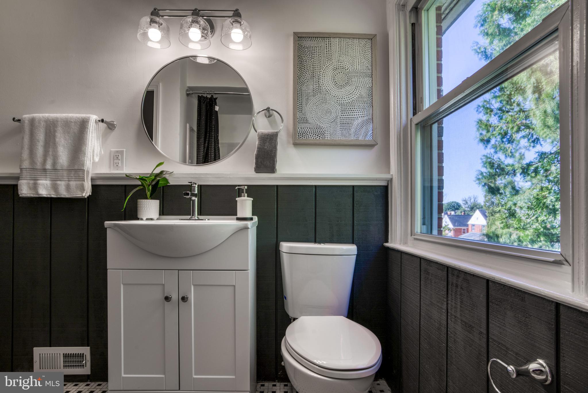 NORTHWOOD - Residential