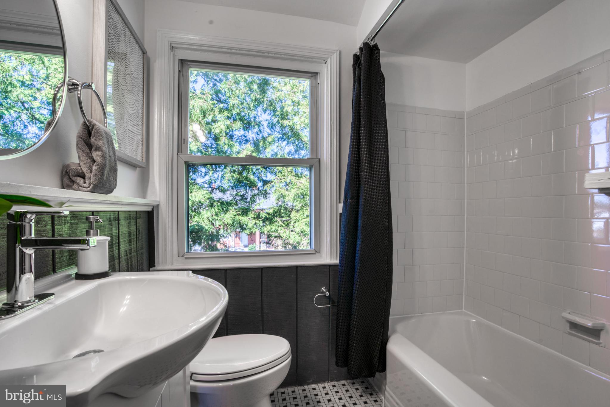 NORTHWOOD - Residential