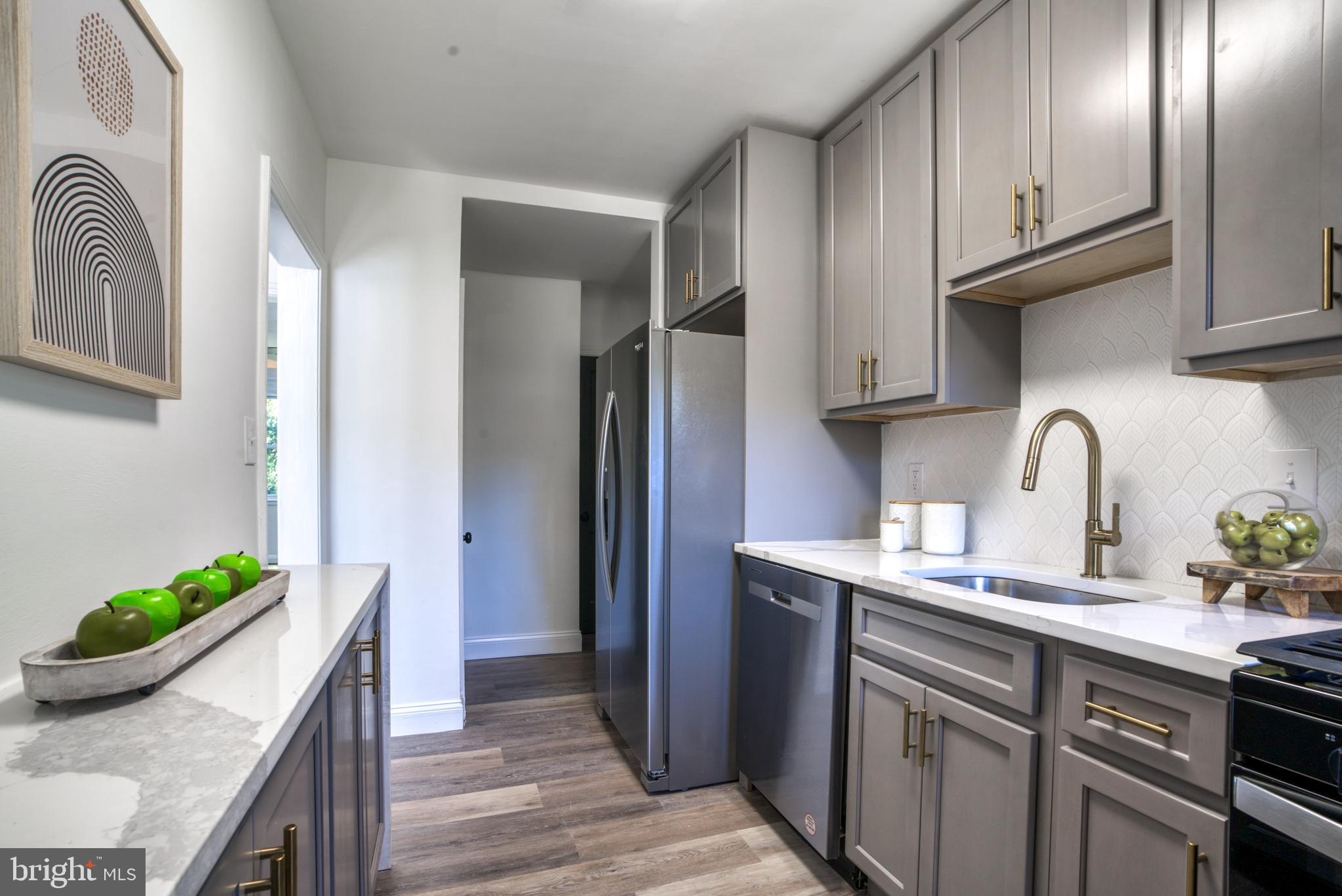 NORTHWOOD - Residential