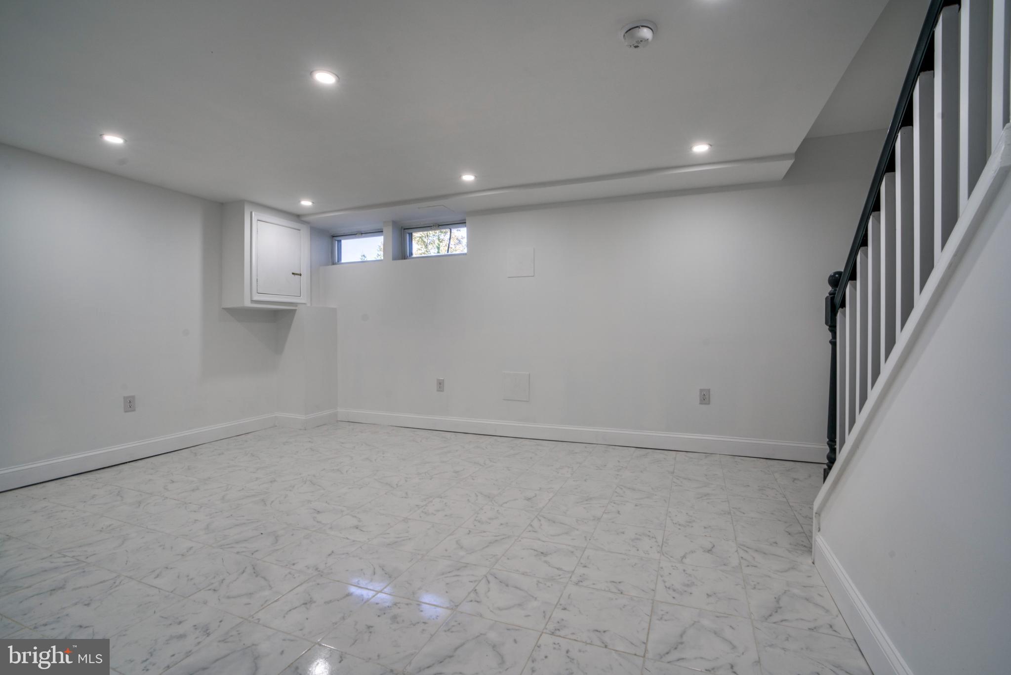 NORTHWOOD - Residential