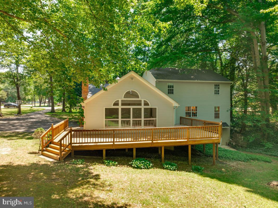 HOLLAND CLIFF SHORES - Residential