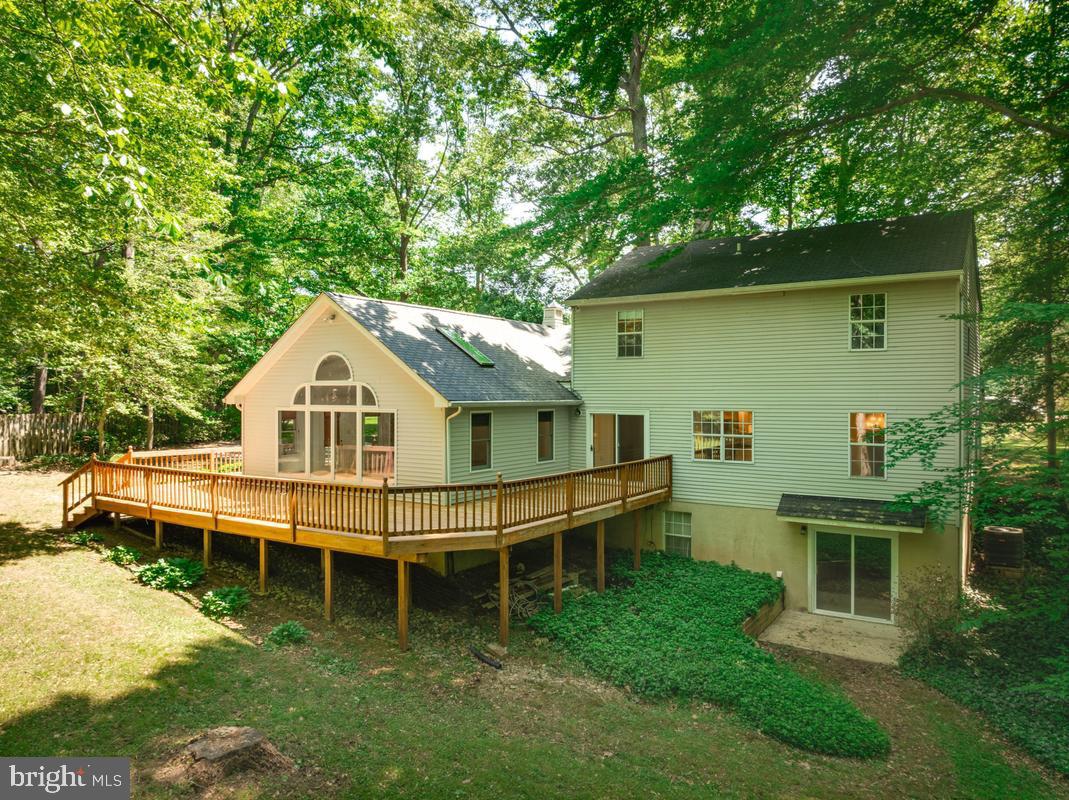 HOLLAND CLIFF SHORES - Residential