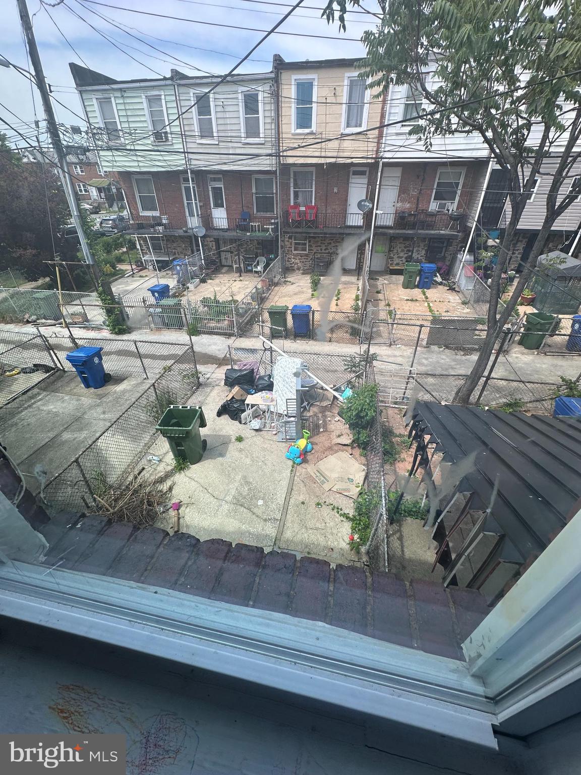 BROADWAY EAST - Residential