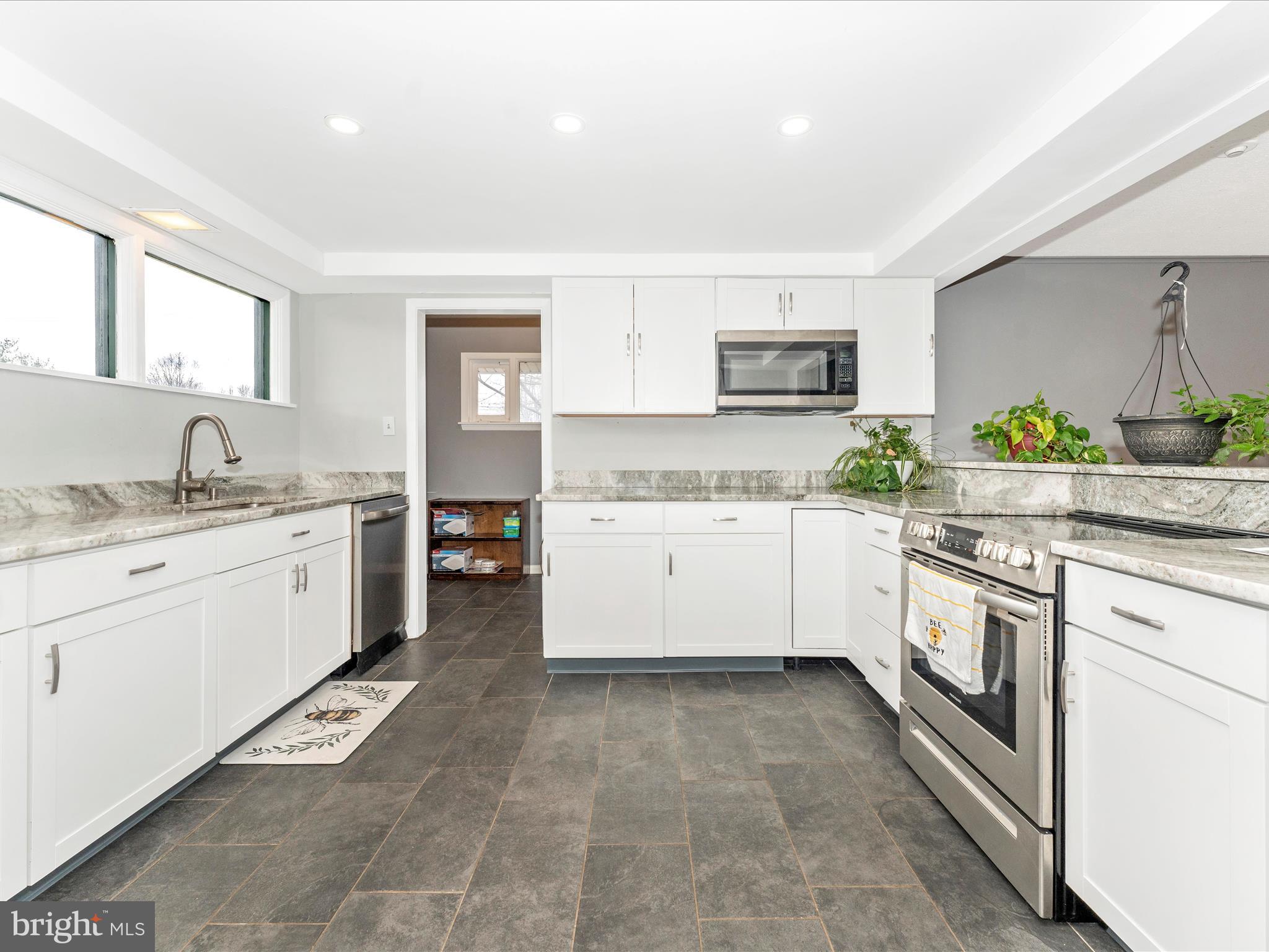 BRIGHTWOOD ACRES - Residential