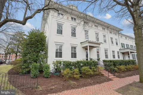300 S Columbus Street, Alexandria, VA MLS: VAAX2045270