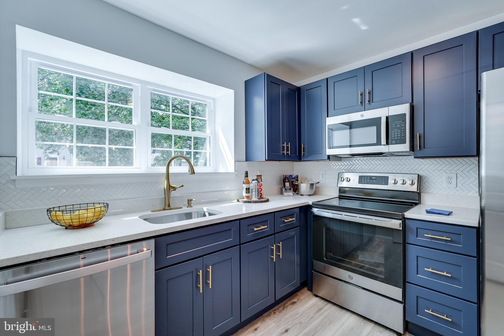 LONDON WOODS - Residential