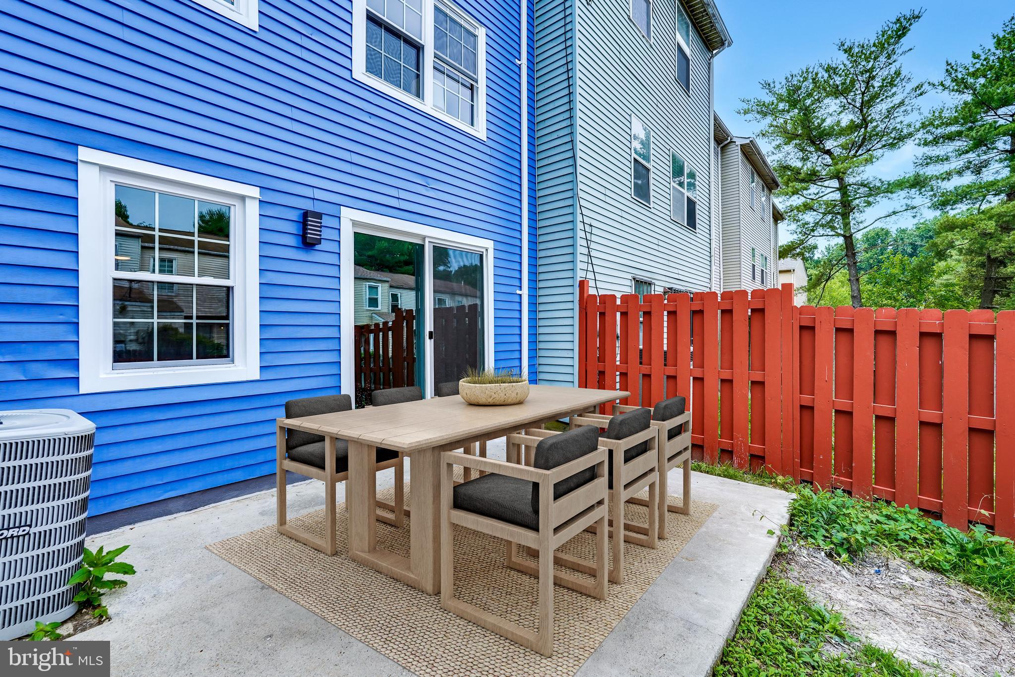 LONDON WOODS - Residential