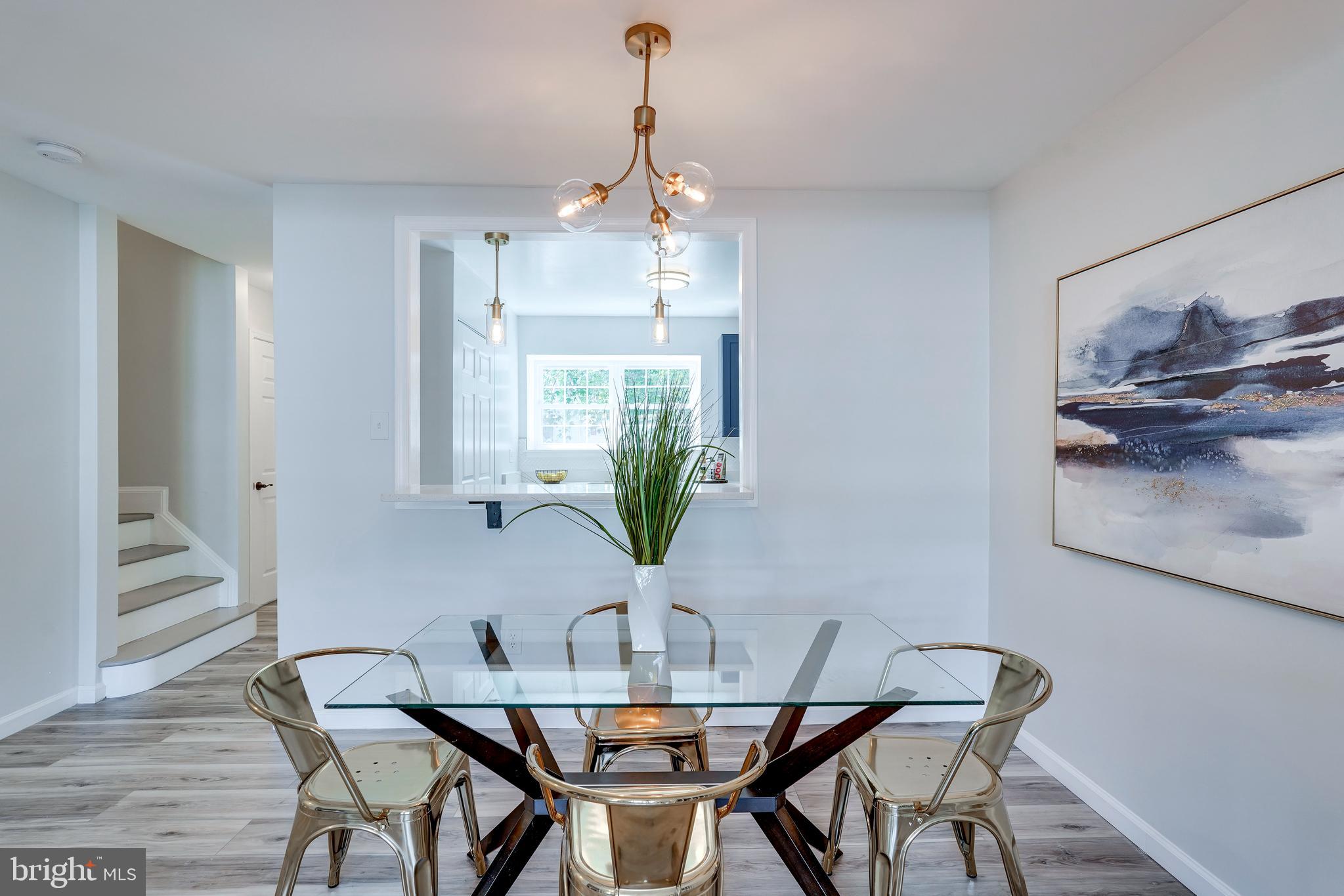 LONDON WOODS - Residential