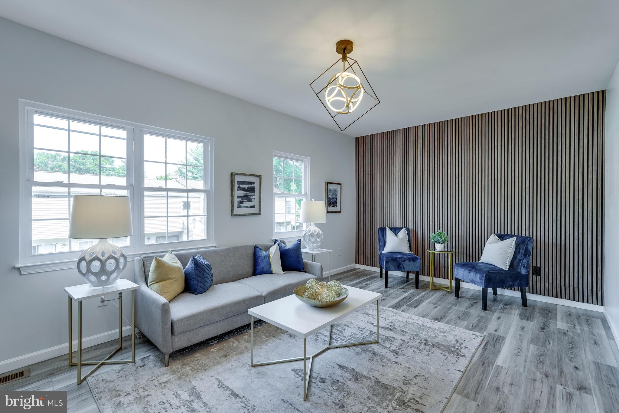 LONDON WOODS - Residential