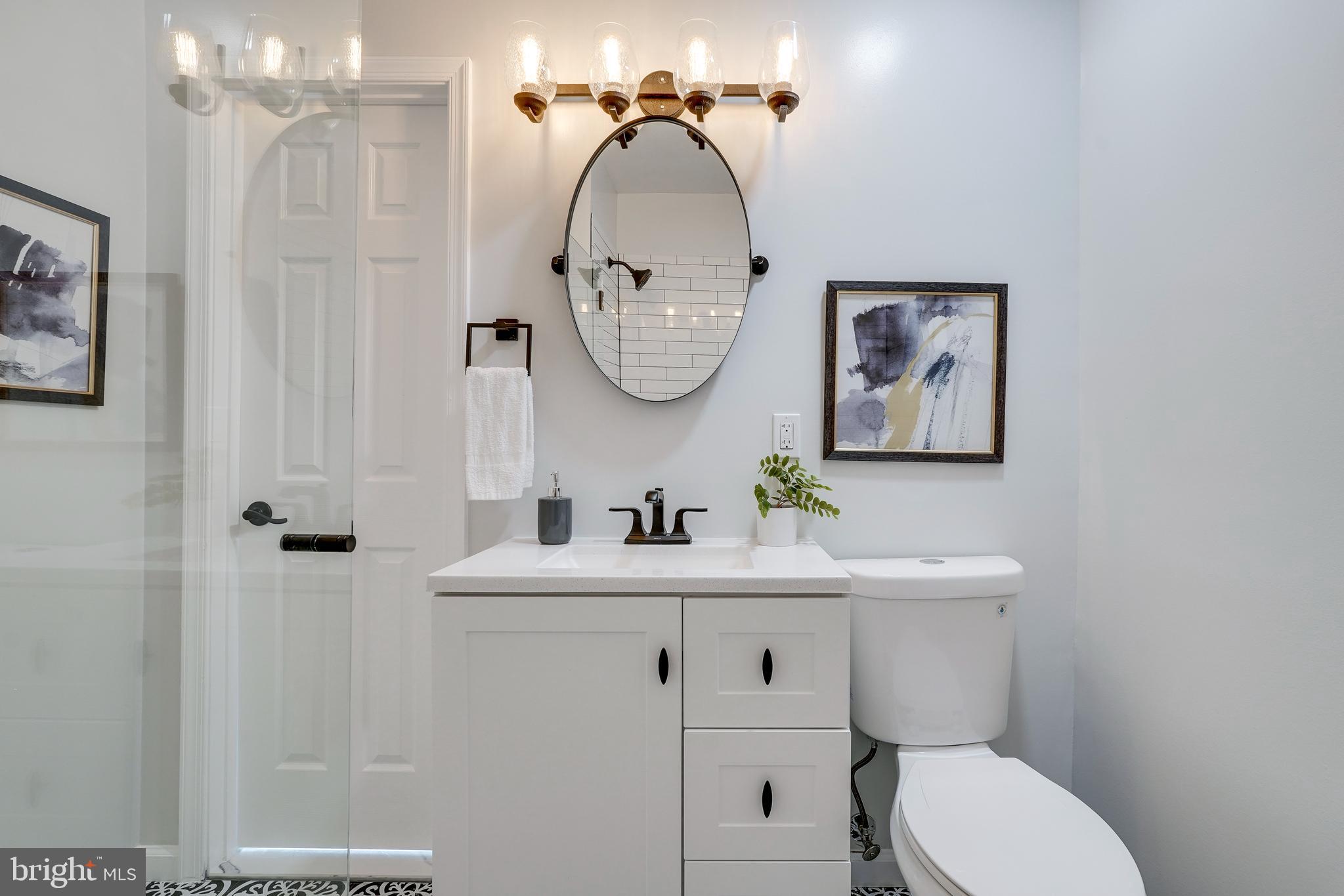 LONDON WOODS - Residential