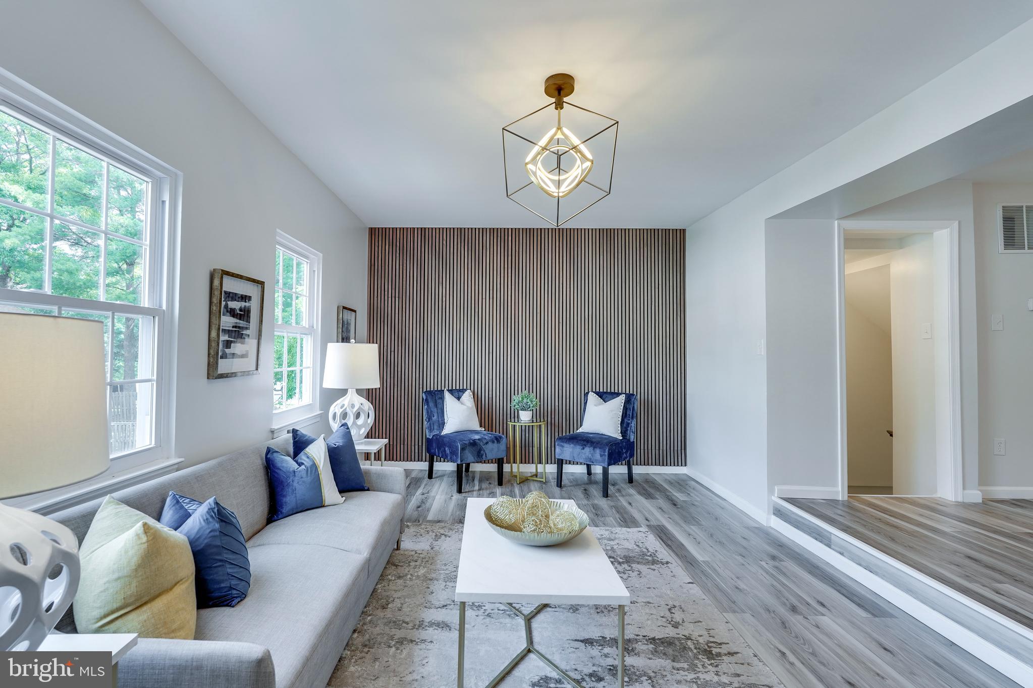 LONDON WOODS - Residential