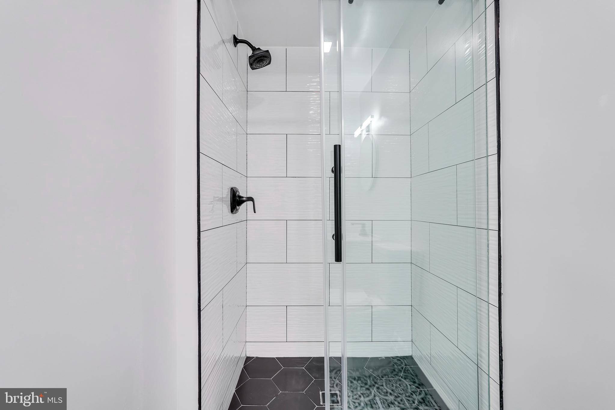 LONDON WOODS - Residential