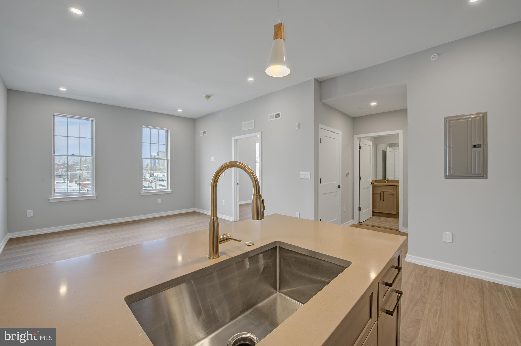 GRADUATE HOSPITAL - Residential Lease