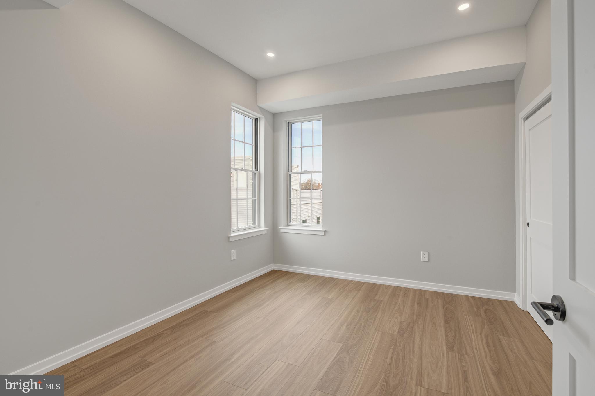 GRADUATE HOSPITAL - Residential Lease